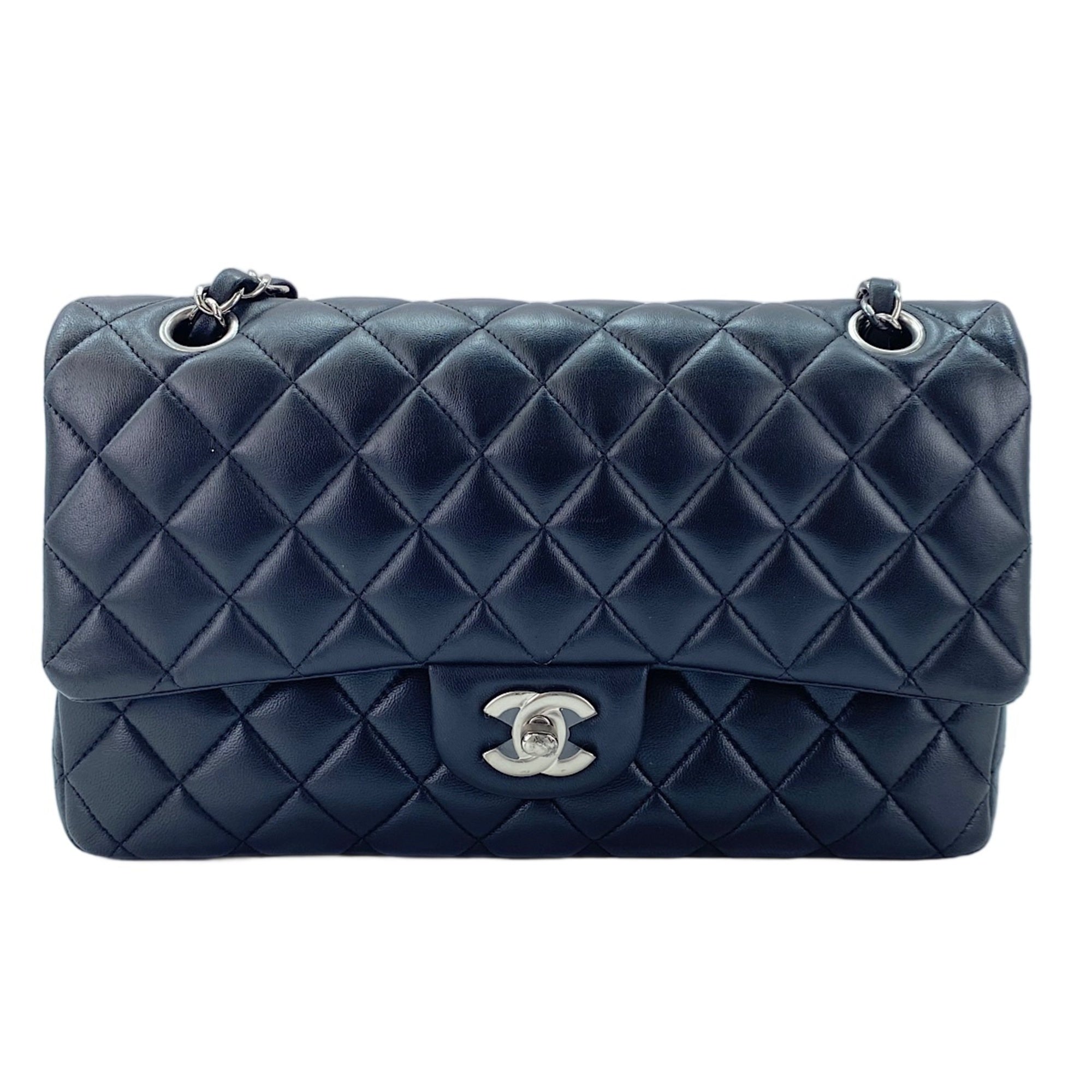 Chanel Black Shoulder Bag (Pre-Owned)