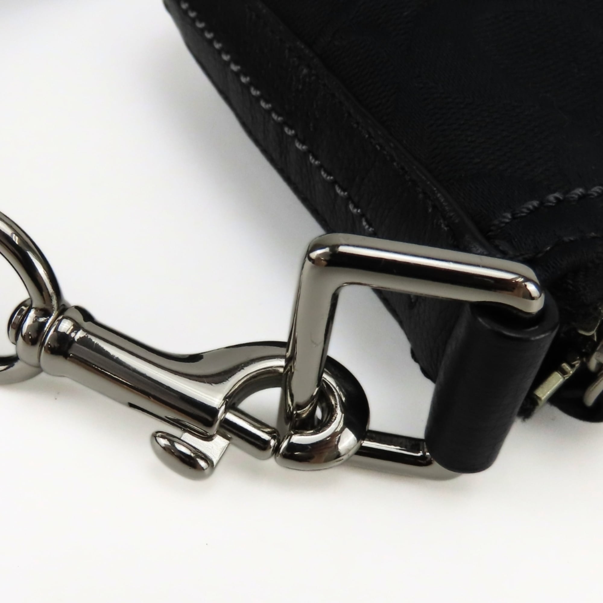 Coach Black Signature Line Shoulder Bag (Pre-Owned)