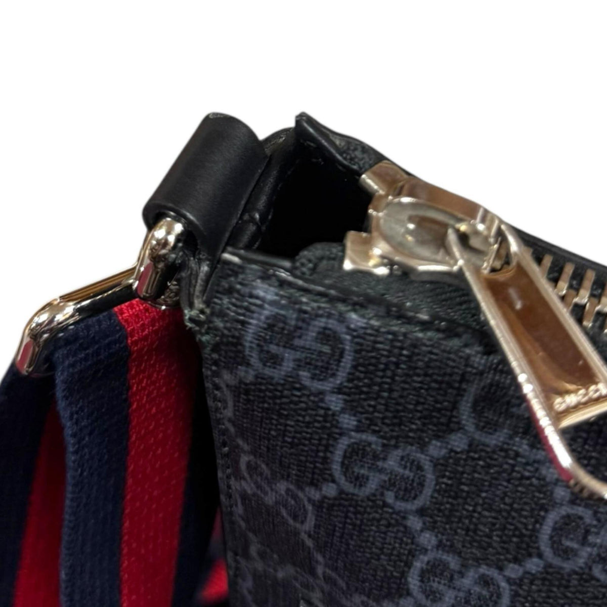 Gucci Black Gg Supreme Shoulder Bag (Pre-Owned)