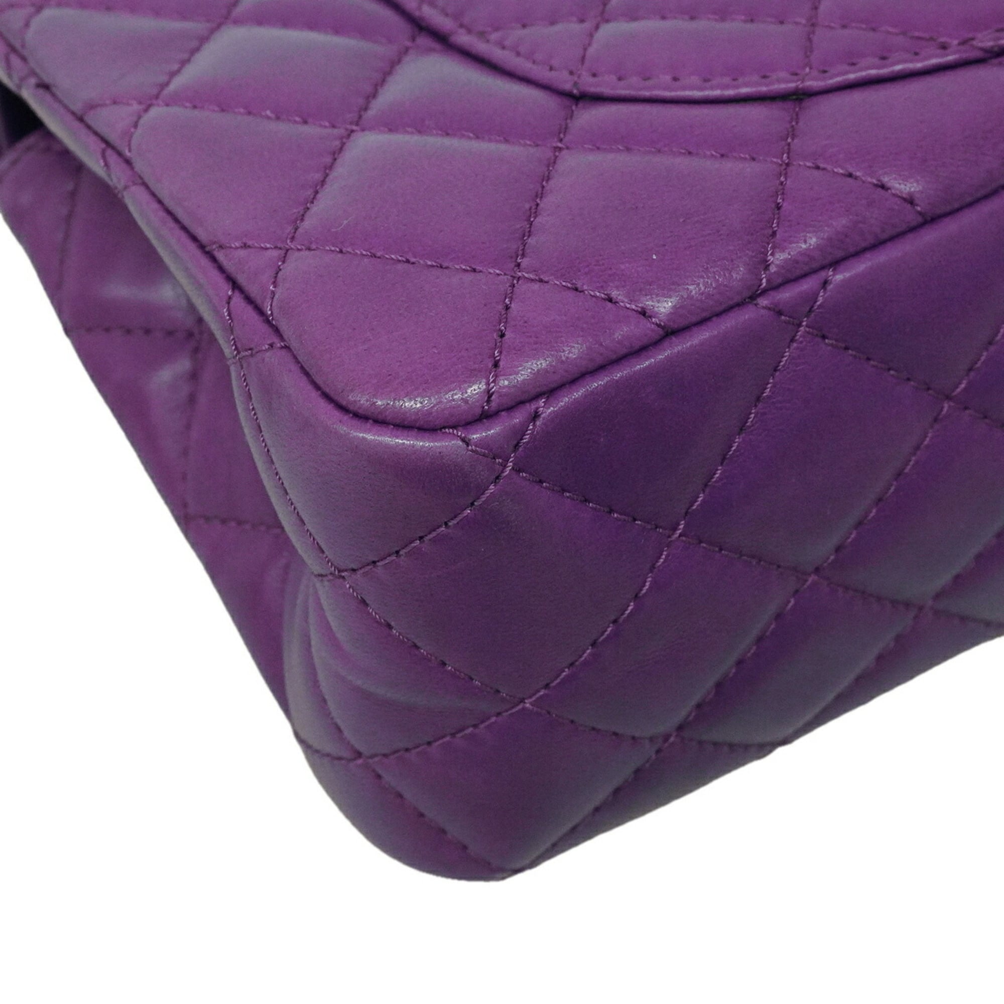 Chanel Purple Leather Shoulder Bag (Pre-Owned)