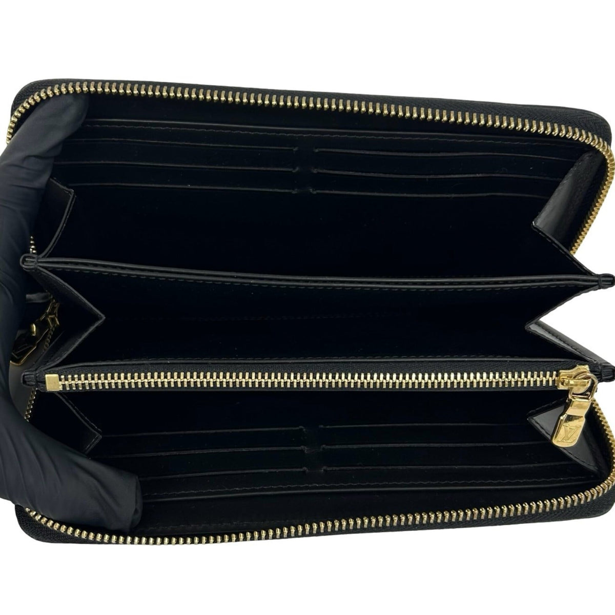 Louis Vuitton Black Leather Long Wallet (Bi-Fold) (Pre-Owned)