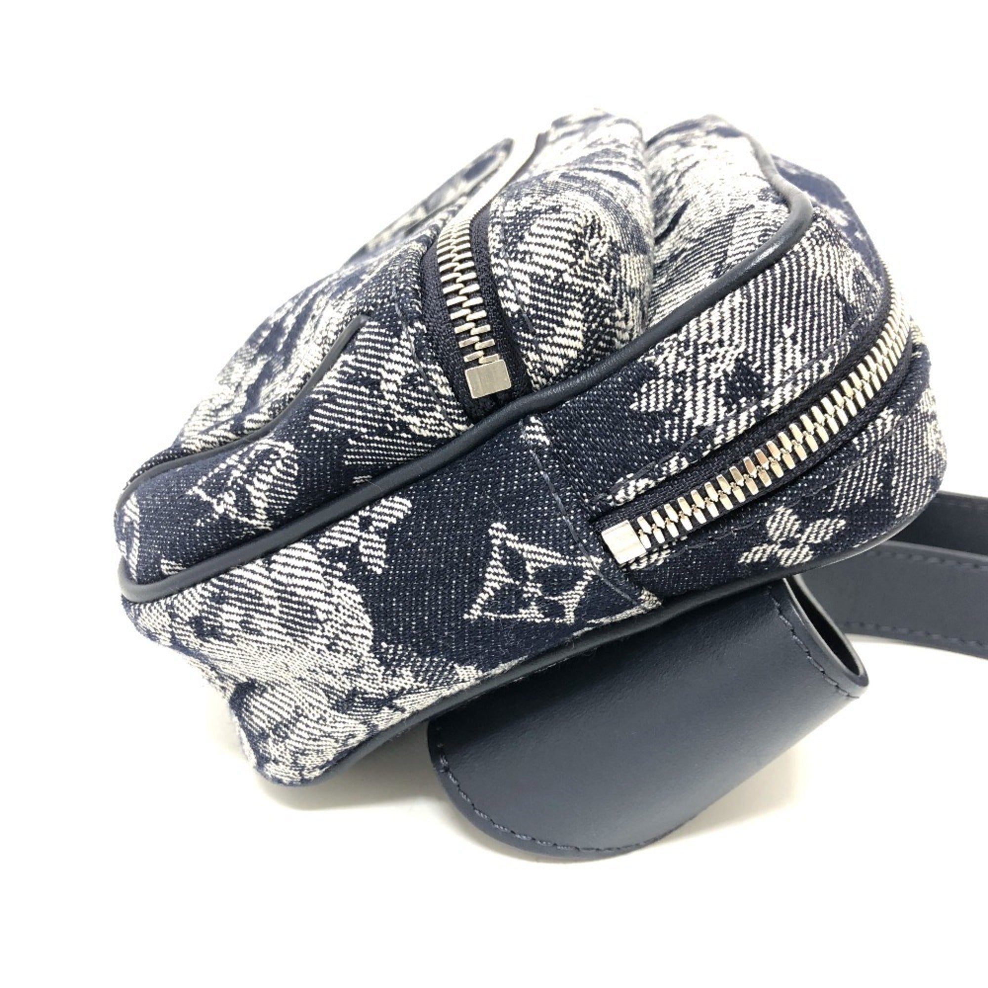 Louis Vuitton Navy Canvas Shoulder Bag Sling Bag (Pre-Owned)