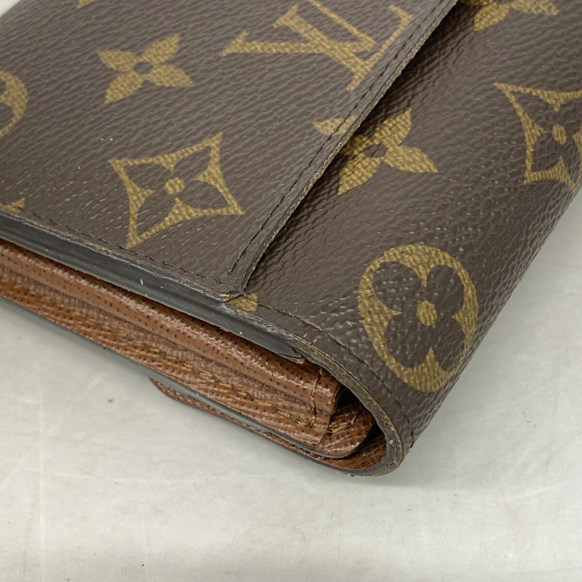 Louis Vuitton Brown Long Wallet (Bi-Fold) (Pre-Owned)