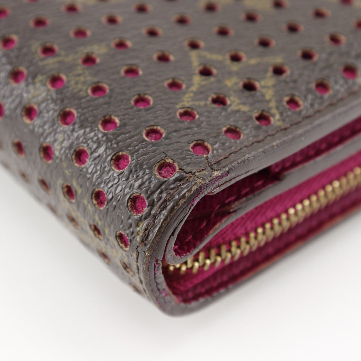 Louis Vuitton Brown Fuchsia Monogram Pink Monogram Wallet (Bi-Fold) (Pre-Owned)