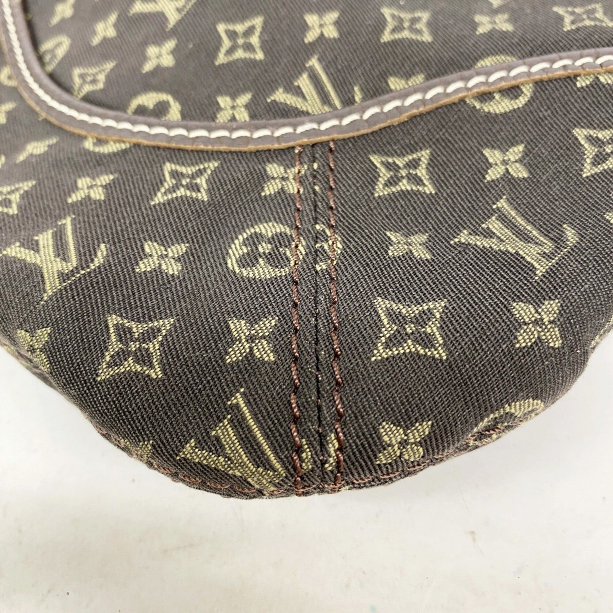 Louis Vuitton Ebene Handbag (Pre-Owned)