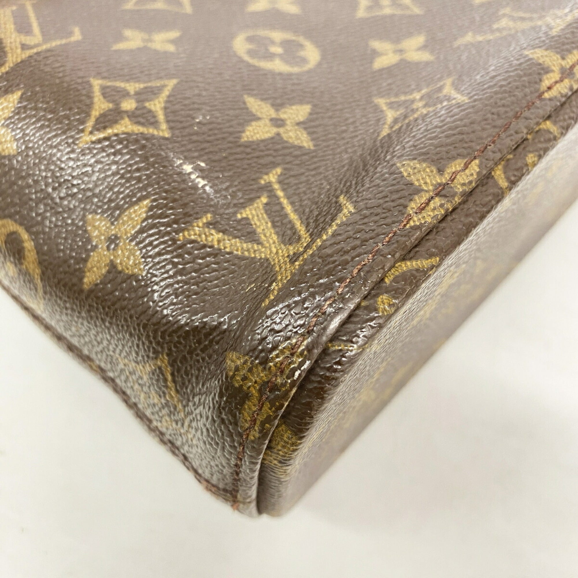 Louis Vuitton Brown Handbag (Pre-Owned)