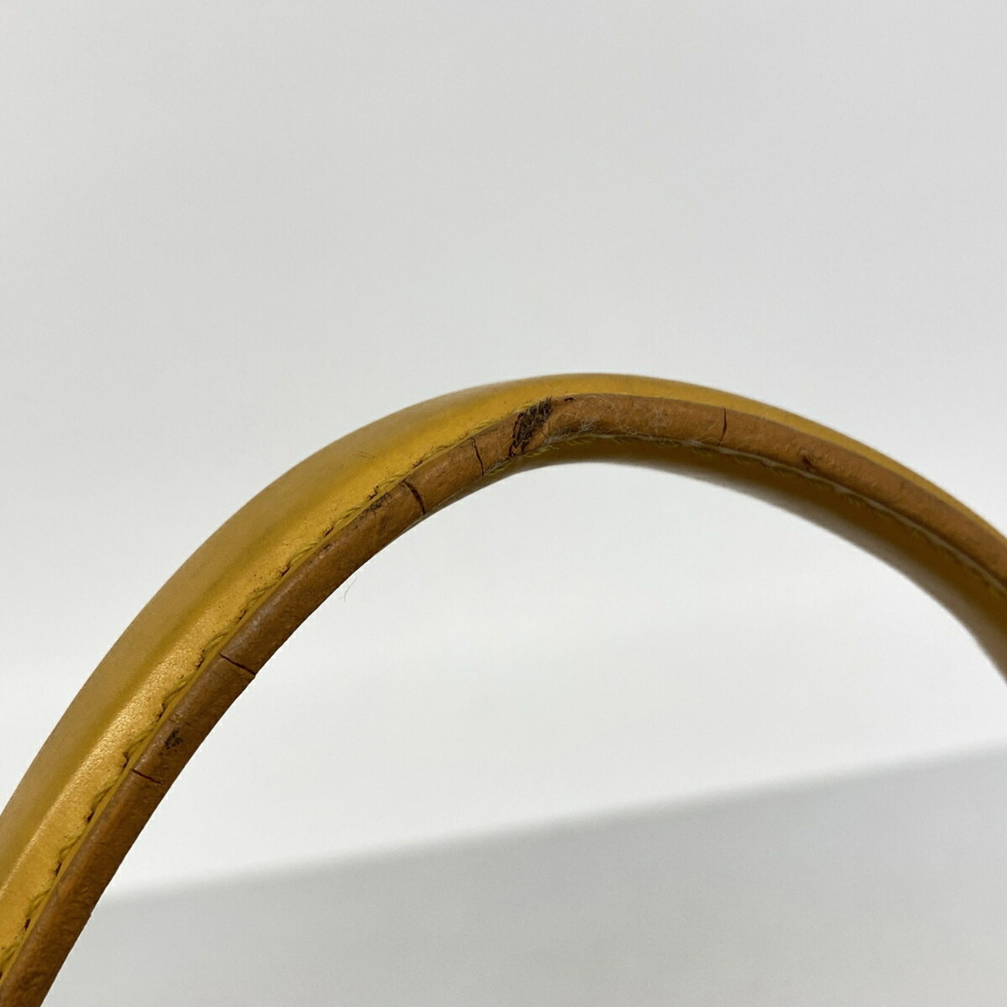 Louis Vuitton Jaune Handbag (Pre-Owned)