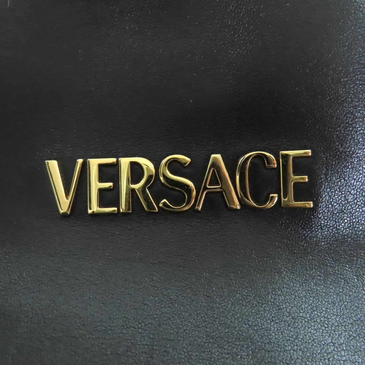 Versace Black Leather Handbag (Pre-Owned)