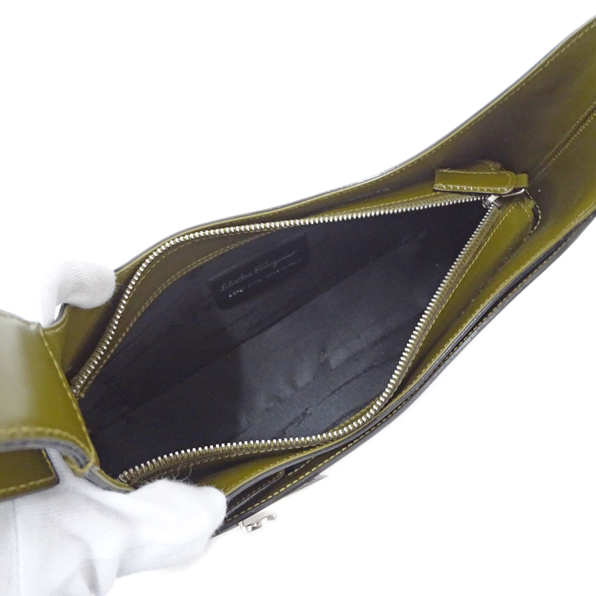Salvatore Ferragamo Brown Khaki Leather Shoulder Bag (Pre-Owned)