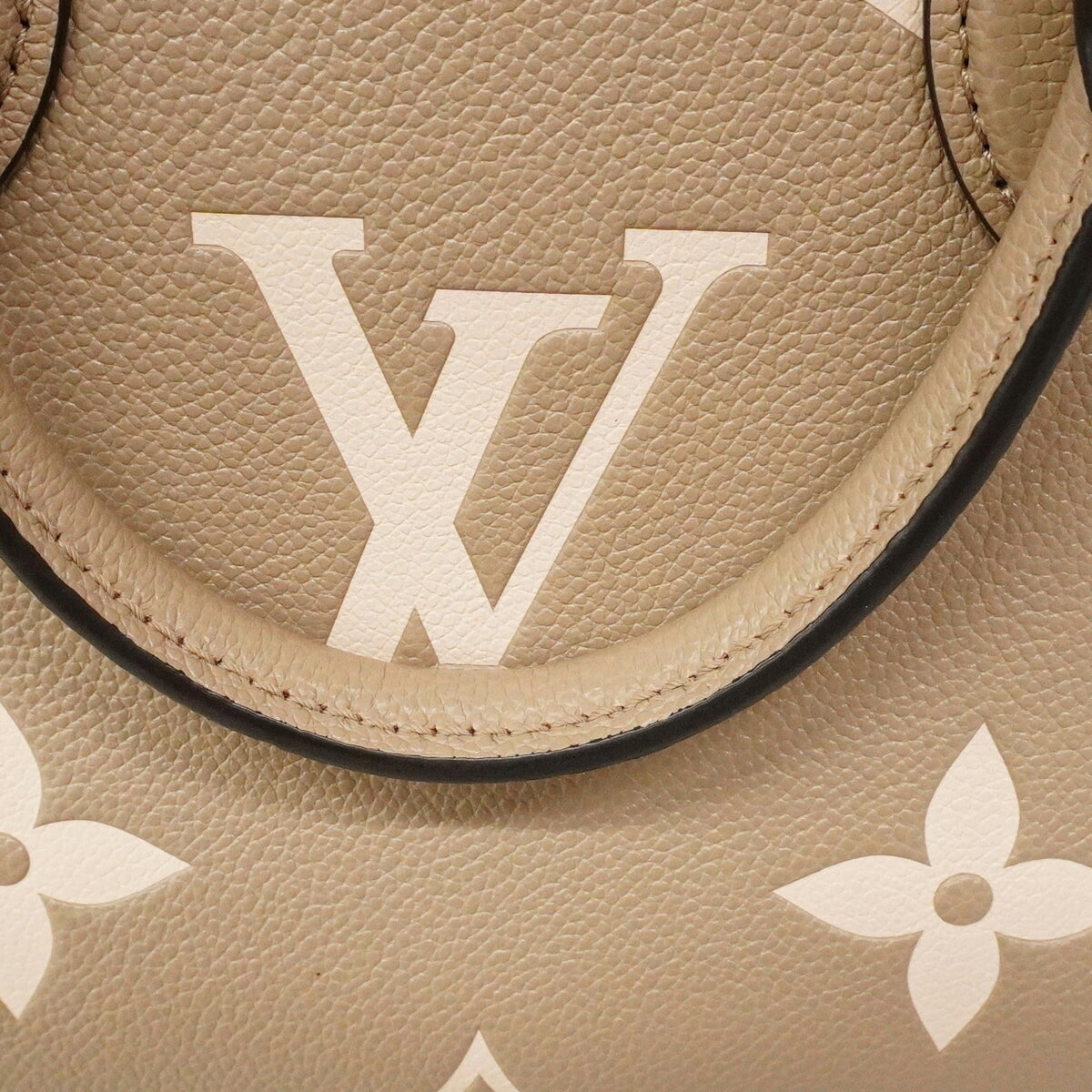 Louis Vuitton Cream Tourterelle Handbag (Pre-Owned)
