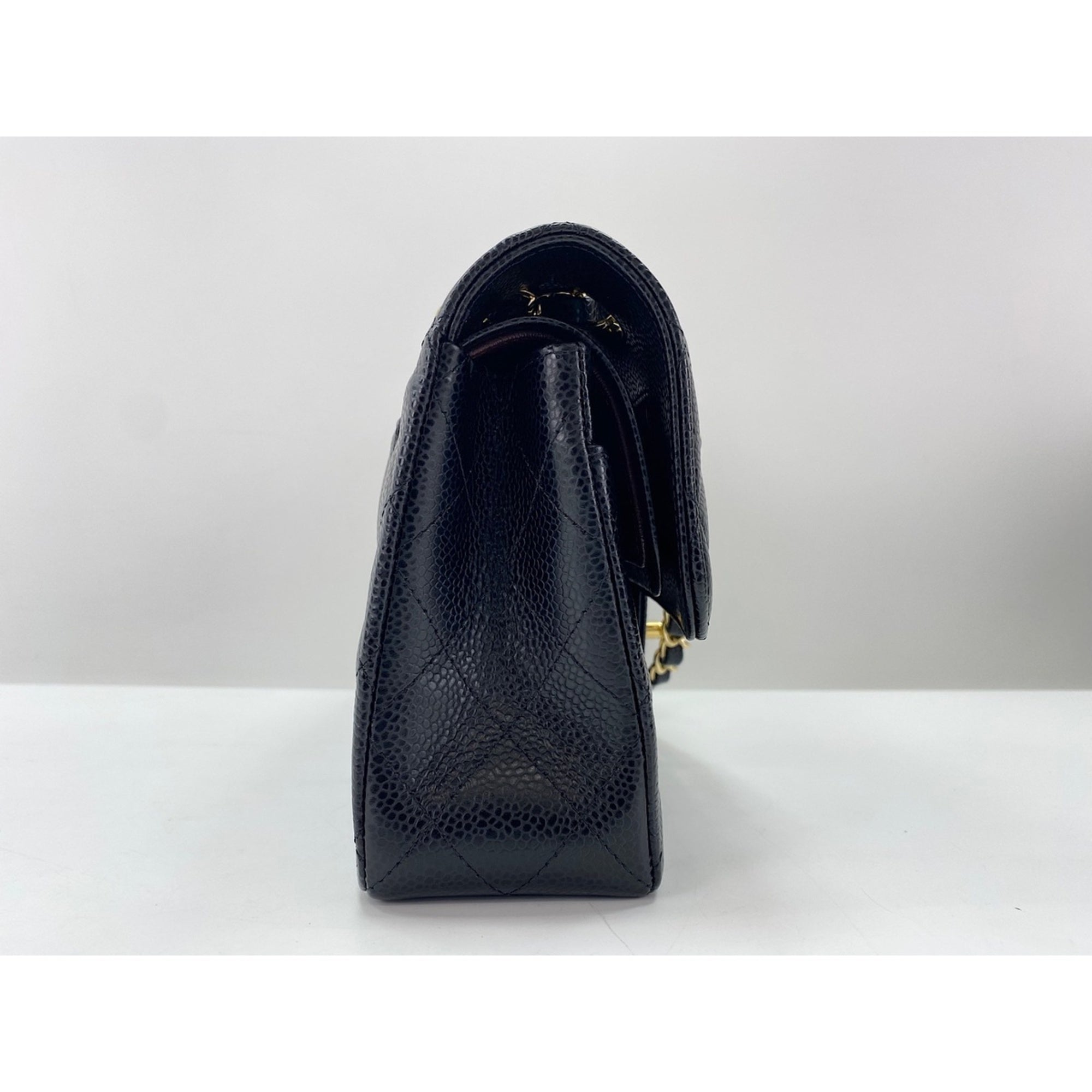 Chanel Black Shoulder Bag (Pre-Owned)