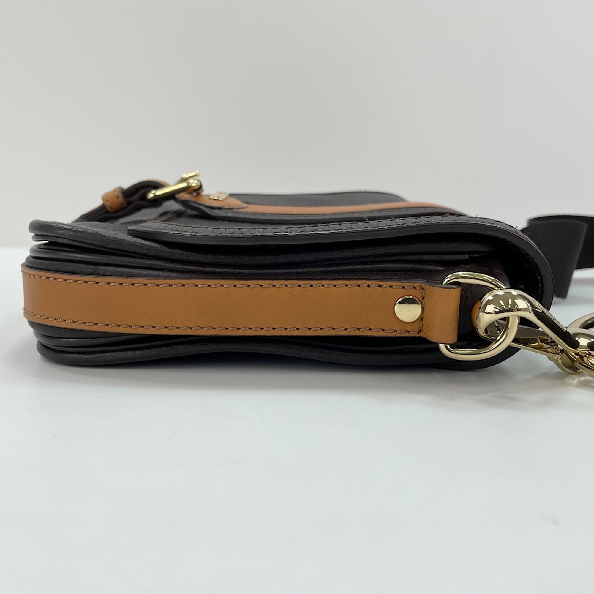 Burberry Brown Shoulder Bag (Pre-Owned)