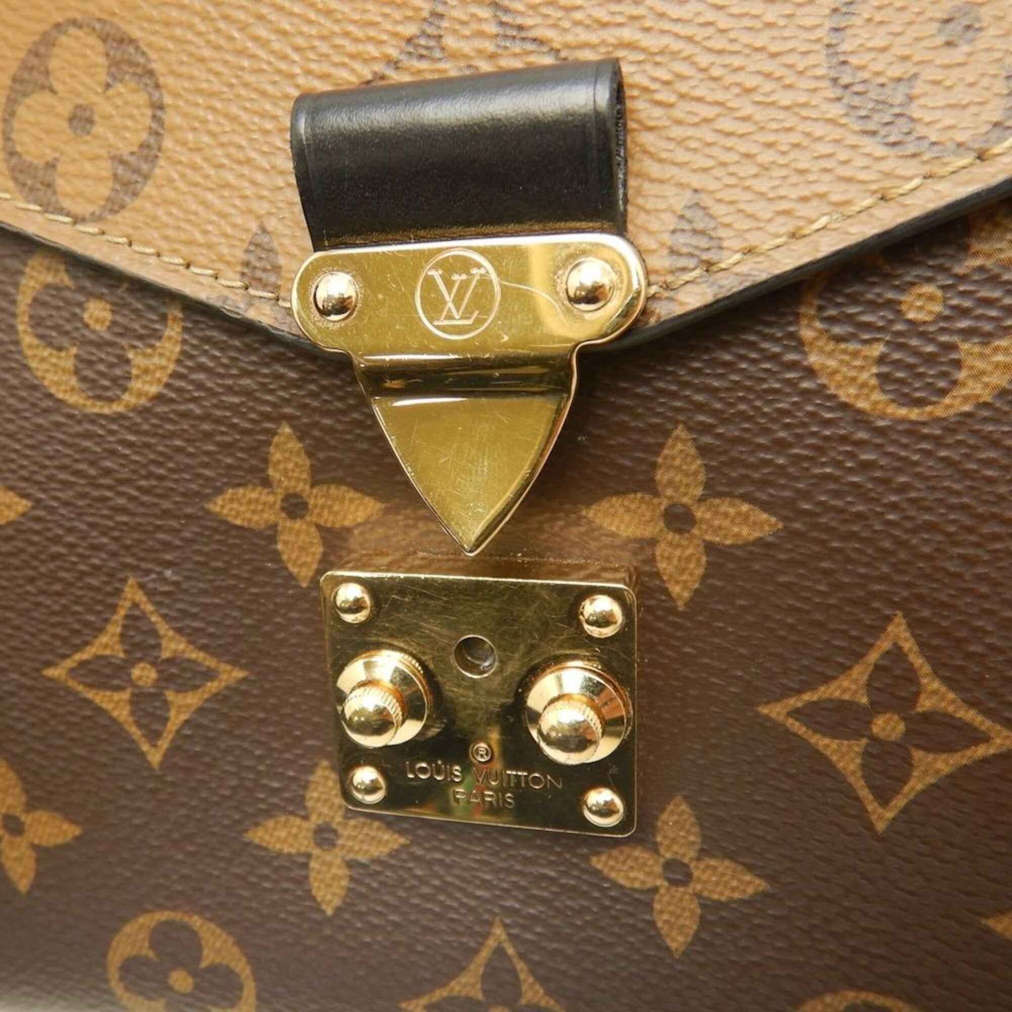 Louis Vuitton Brown Monogram Handbag (Pre-Owned)