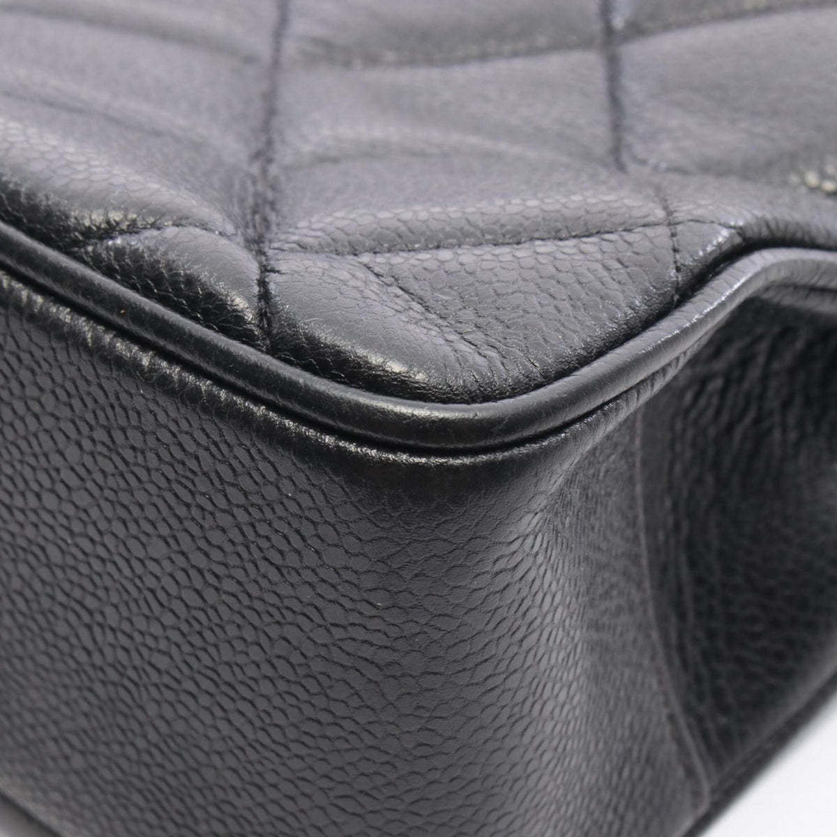 Chanel Matelasse Black Grained Calfskin Handbag Tote Bag (Pre-Owned)