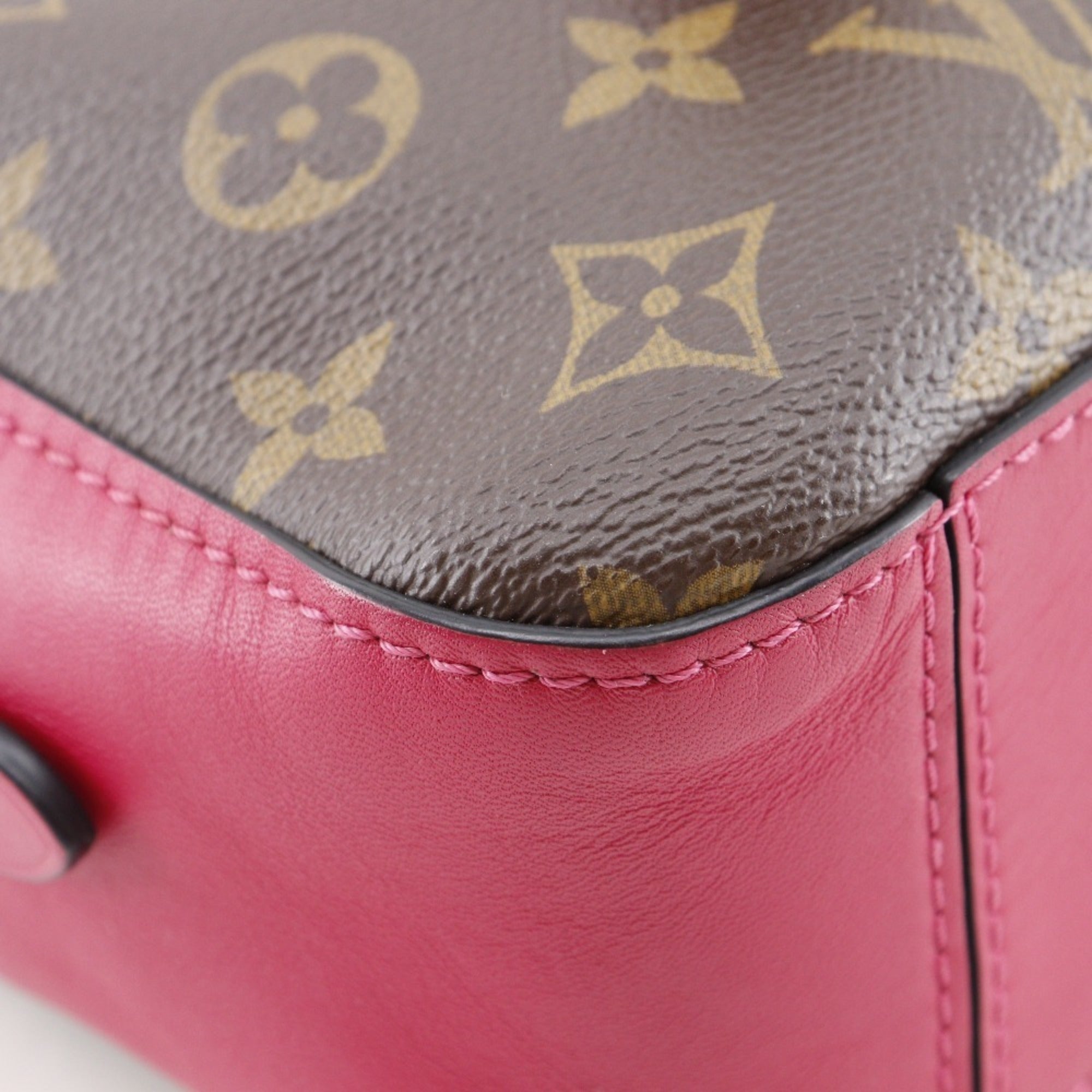 Louis Vuitton Brown Red Color Monogram Shoulder Bag (Pre-Owned)