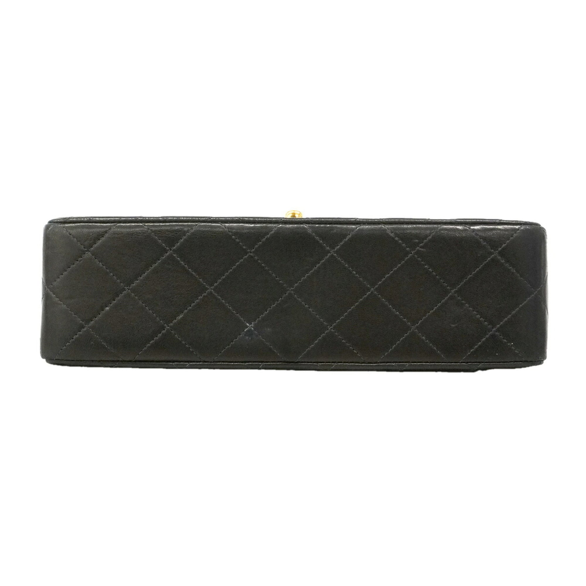 Chanel Black Leather Shoulder Bag (Pre-Owned)