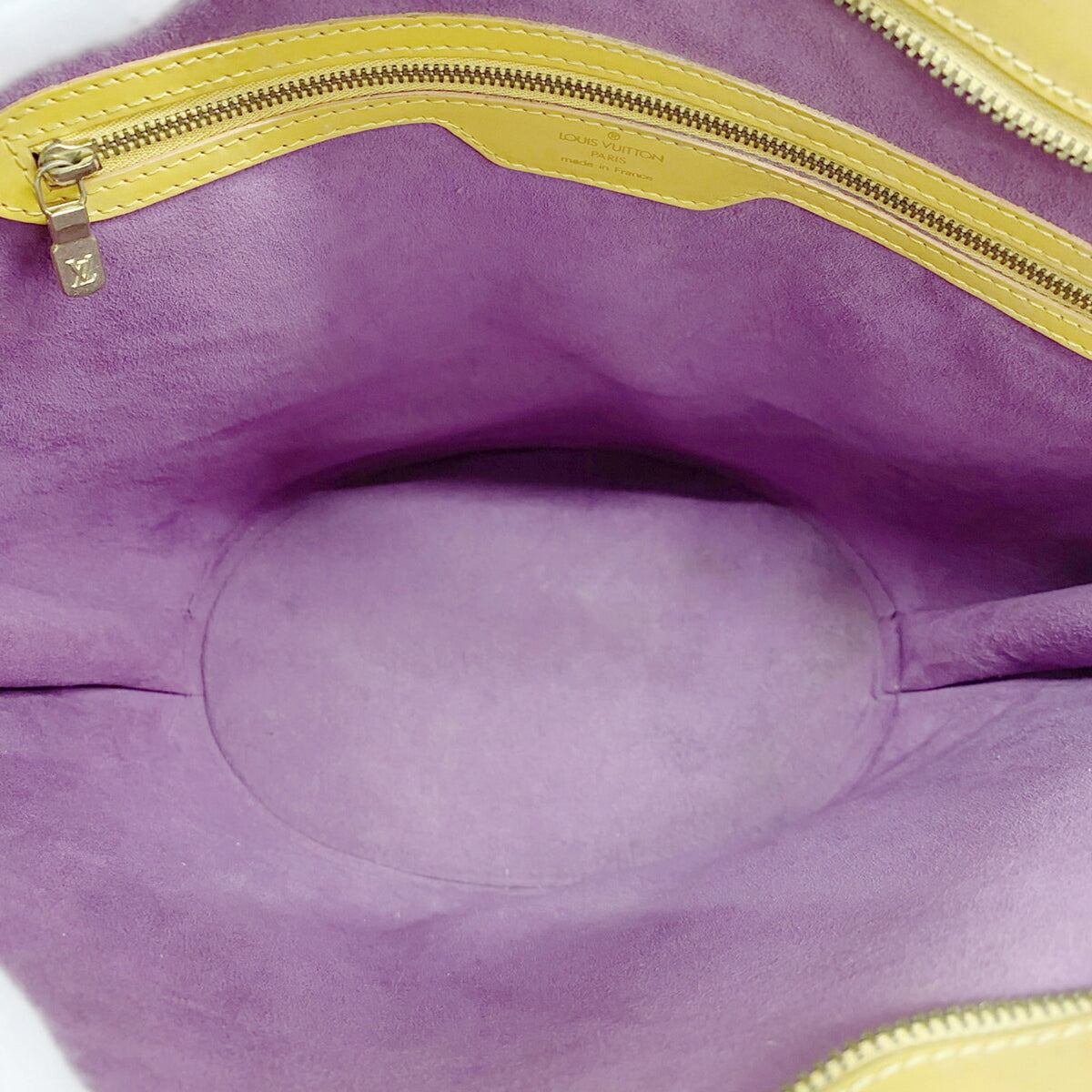 Louis Vuitton Jaune Shoulder Bag (Pre-Owned)