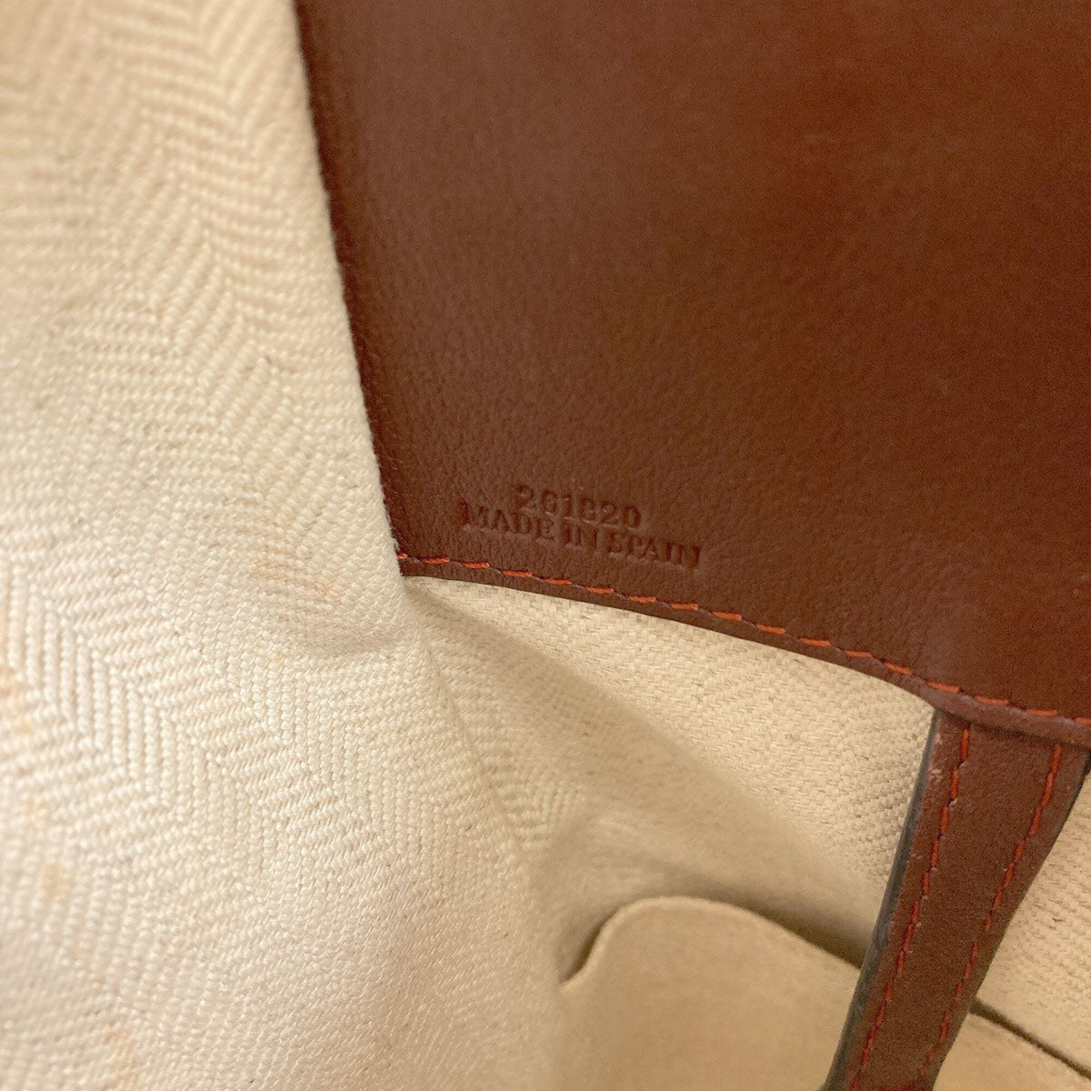 Loewe Brown Orange Leather Handbag (Pre-Owned)