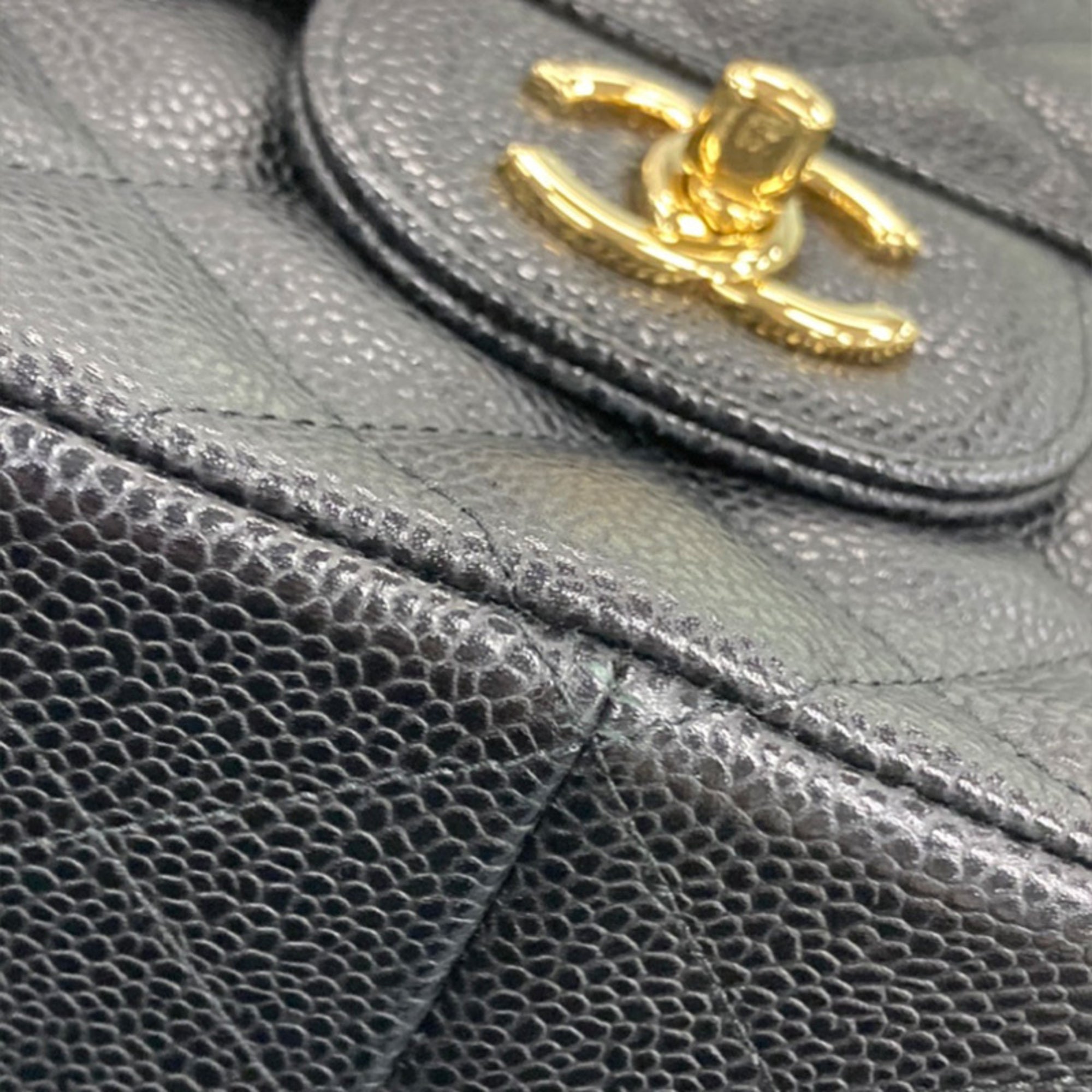 Chanel Black Grained Calfskin Shoulder Bag (Pre-Owned)