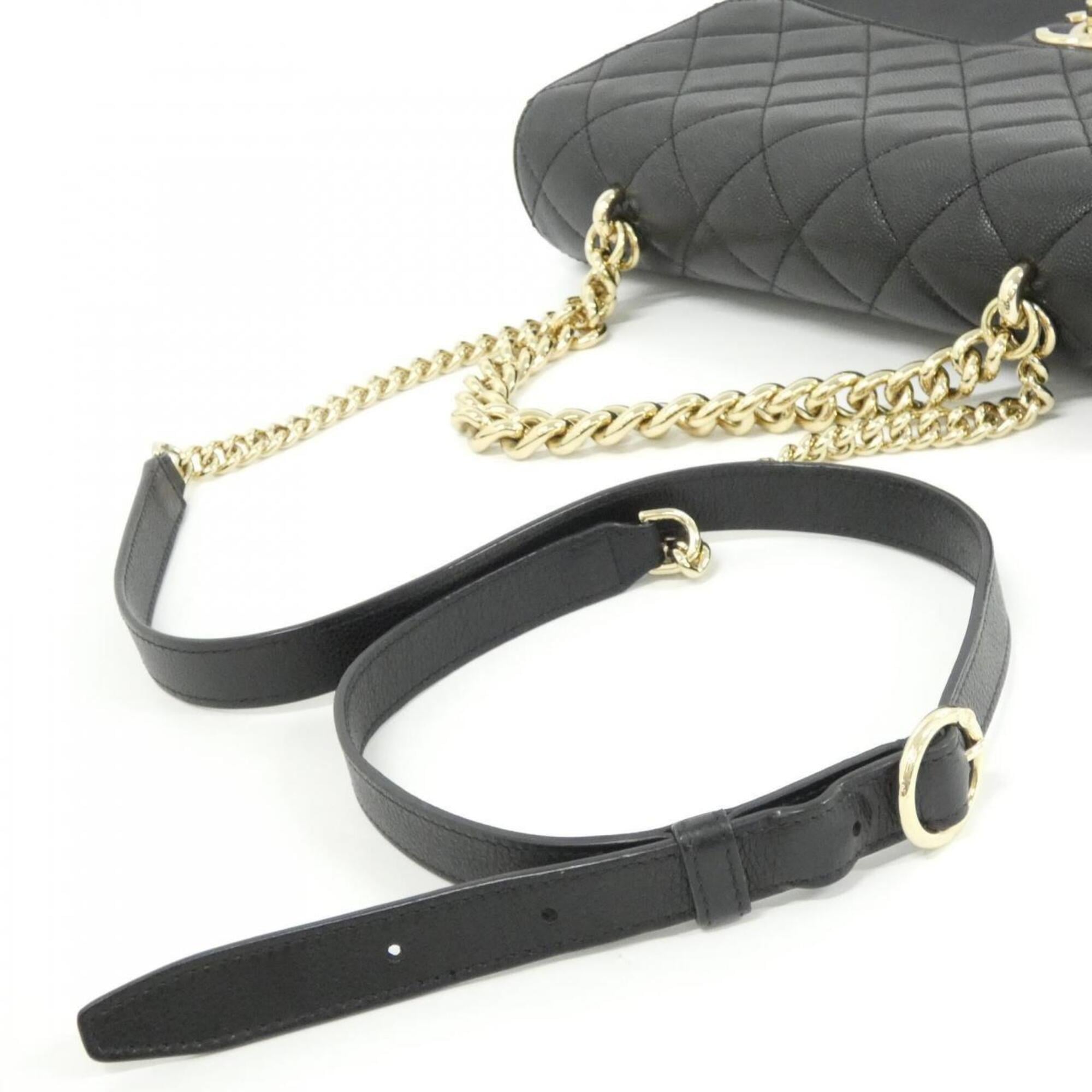 Chanel Black Grained Calfskin Shoulder Bag (Pre-Owned)