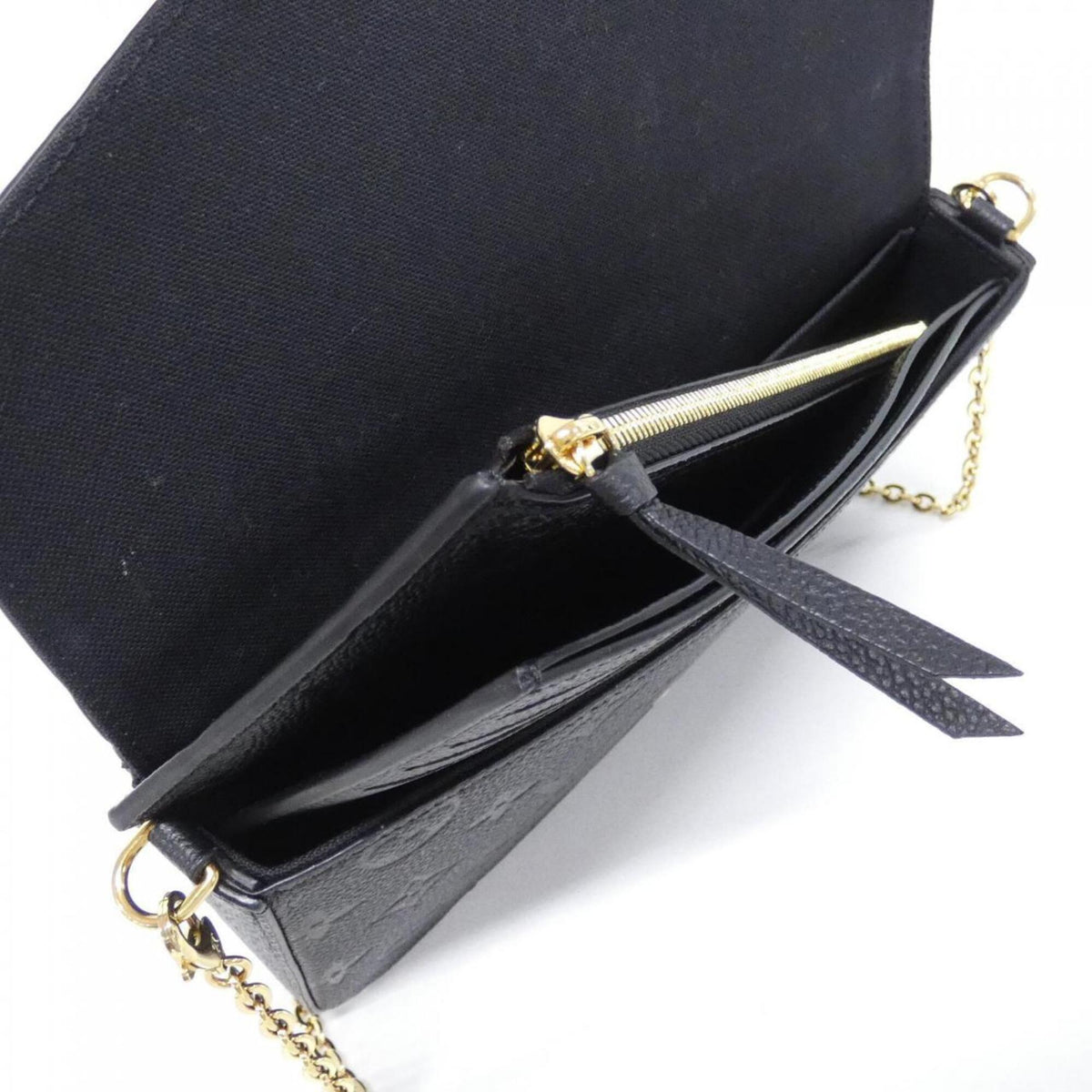 Louis Vuitton Black Leather Pochette Shoulder Bag (Pre-Owned)