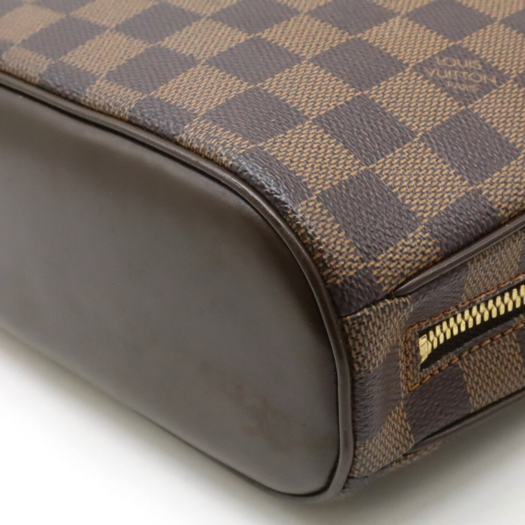Louis Vuitton Damier Canvas Damier Canvas Handbag (Pre-Owned)
