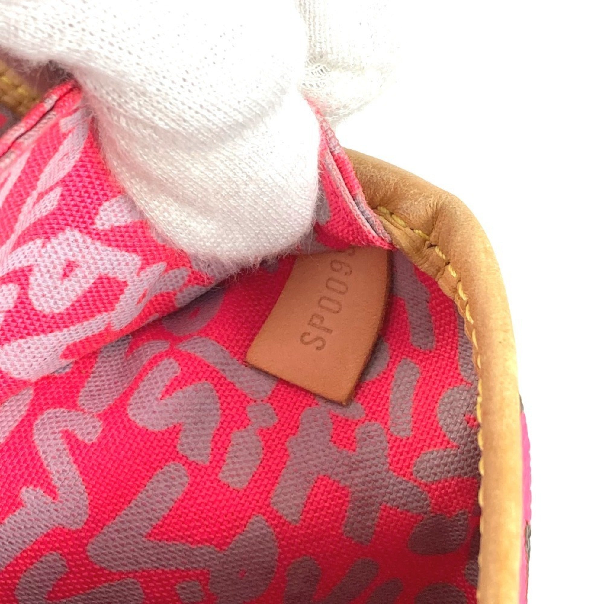 Louis Vuitton Fuchsia Pink Galle Pink Monogram Graffiti Shoulder Bag Tote Bag (Pre-Owned)