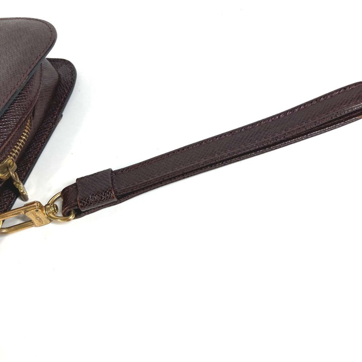 Louis Vuitton Acajou Purple Taiga Leather Leather Clutch Bag (Pre-Owned)