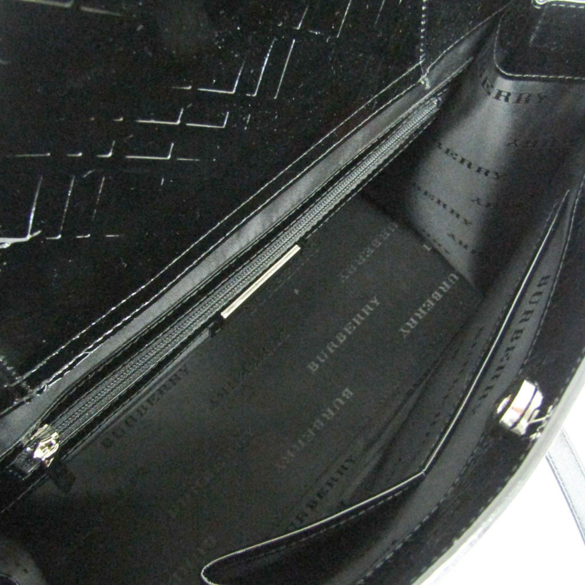 Burberry Black Patent Leather Shoulder Bag (Pre-Owned)