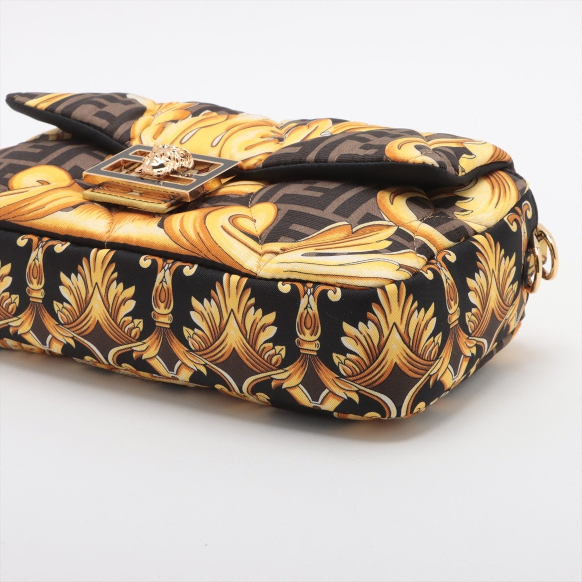Fendi Black Yellow Shoulder Bag (Pre-Owned)