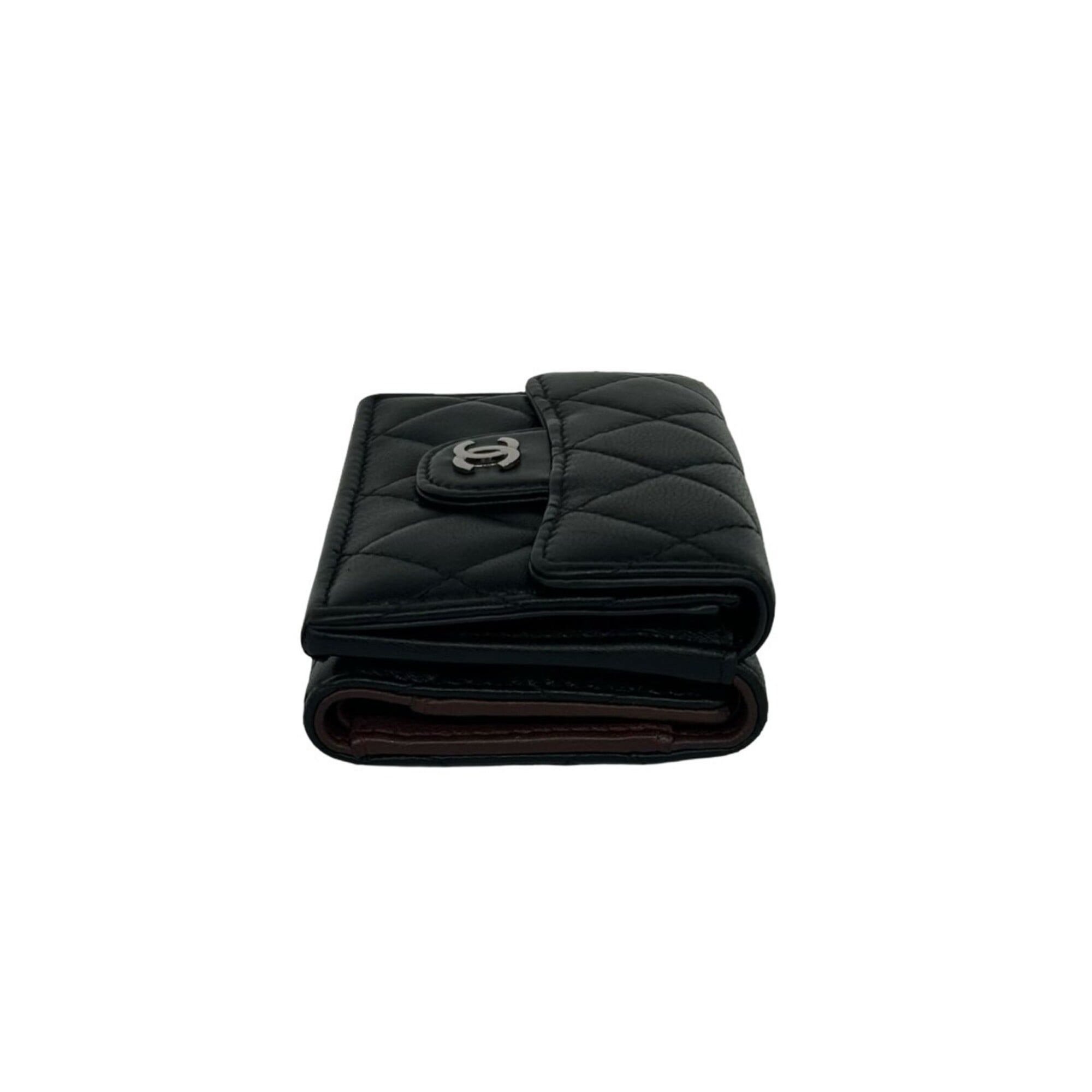 Chanel Black Leather Wallet (Tri-Fold) (Pre-Owned)