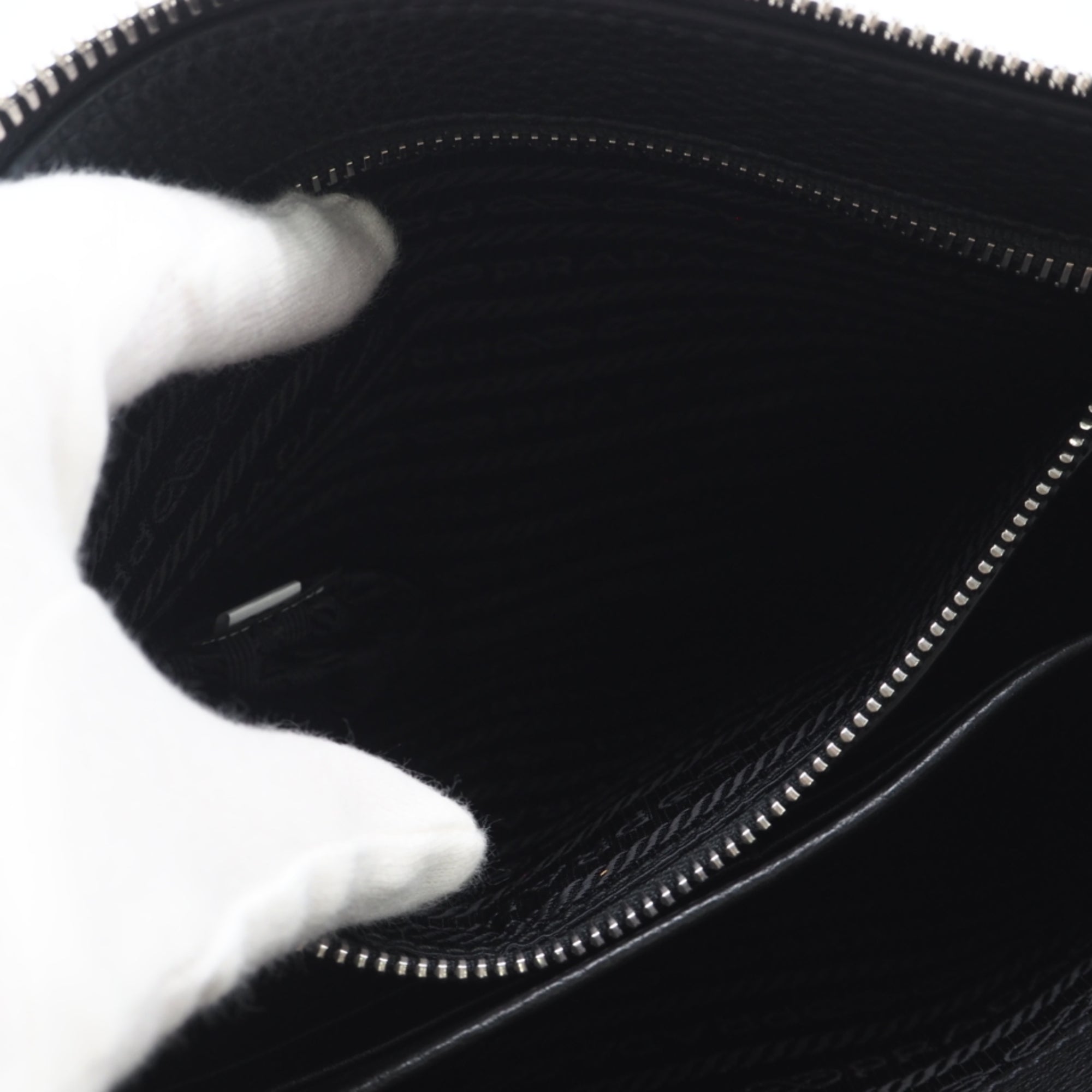 Prada Black Leather Clutch Bag (Pre-Owned)