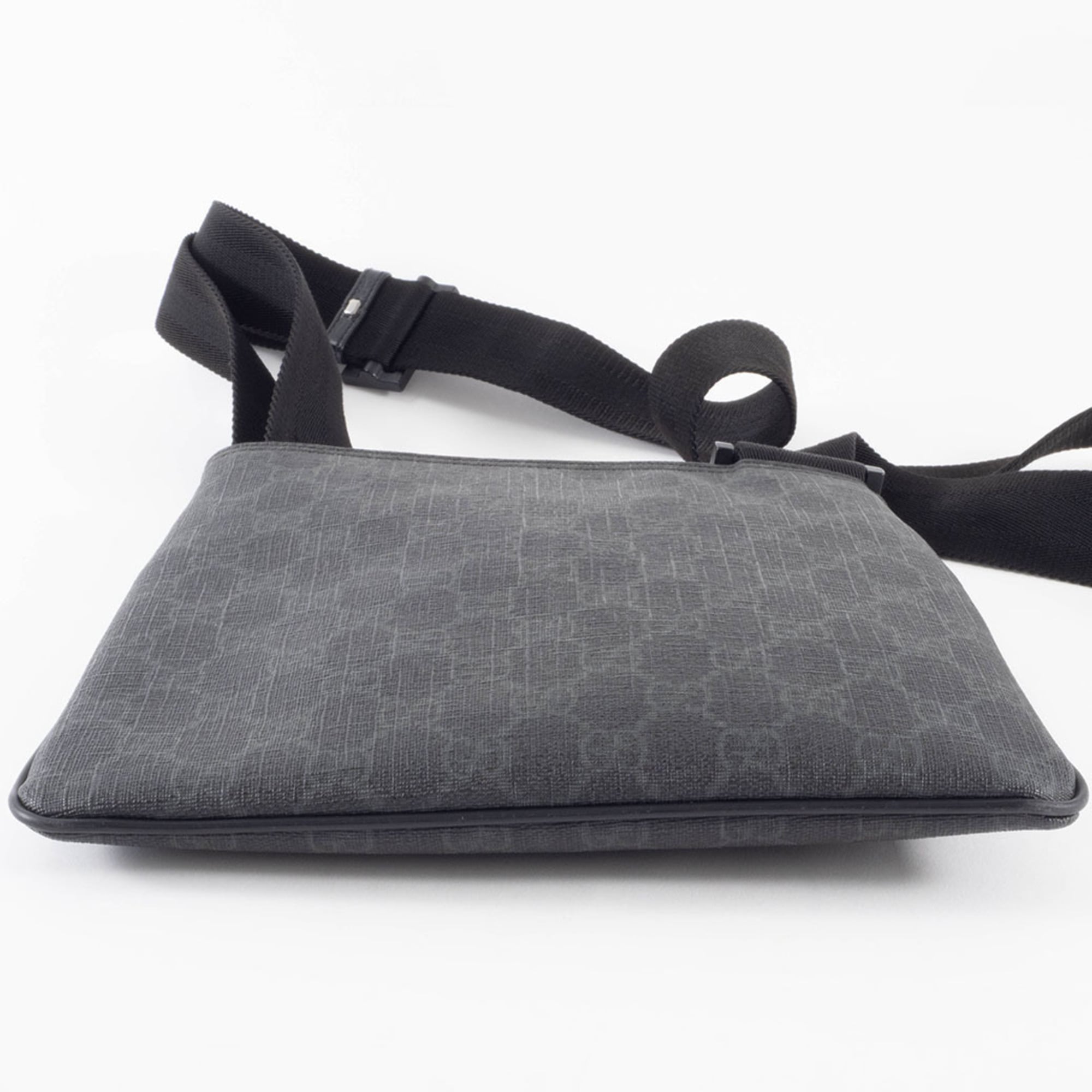Gucci Gray Gg Supreme Leather Shoulder Bag (Pre-Owned)