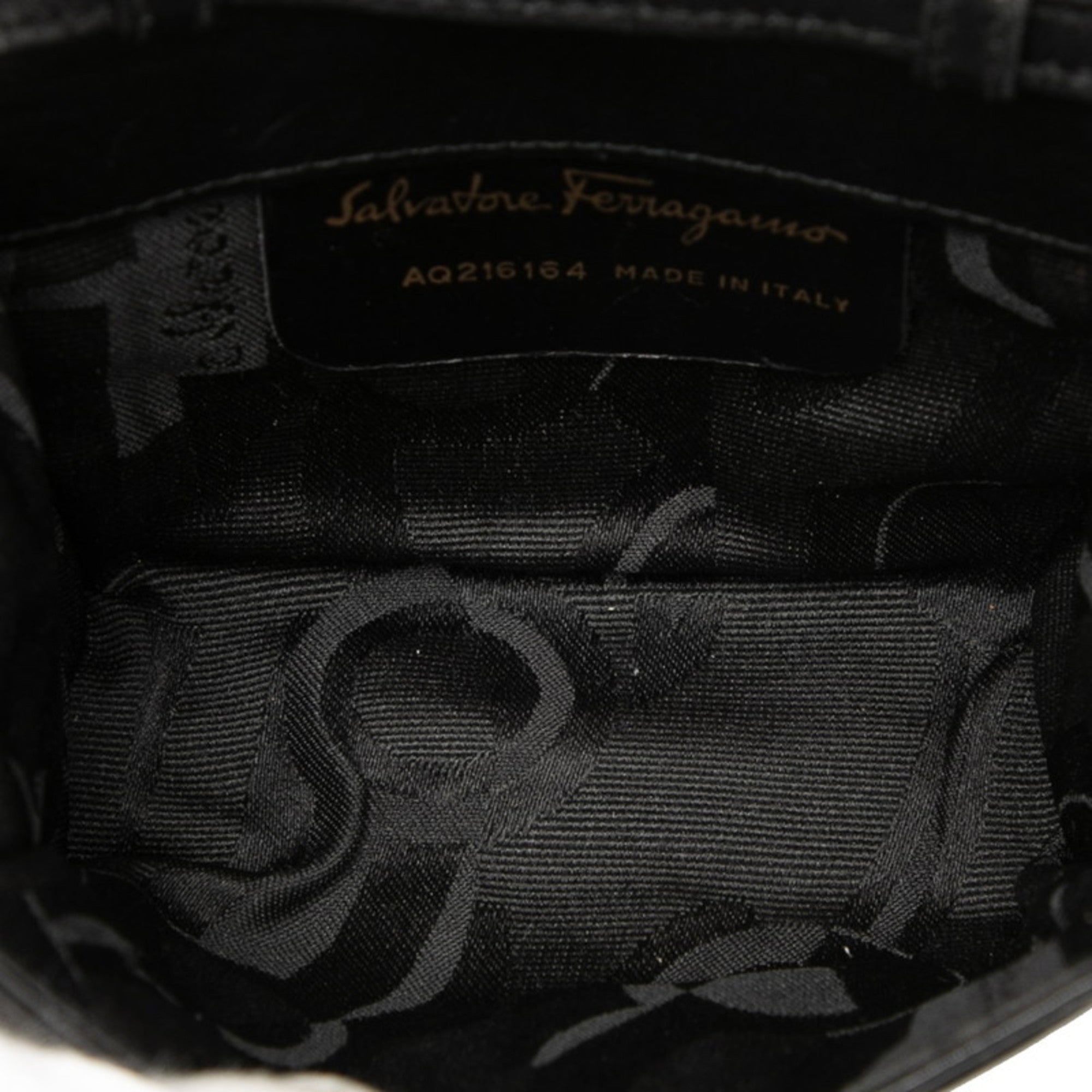 Salvatore Ferragamo Black Leather Shoulder Bag (Pre-Owned)
