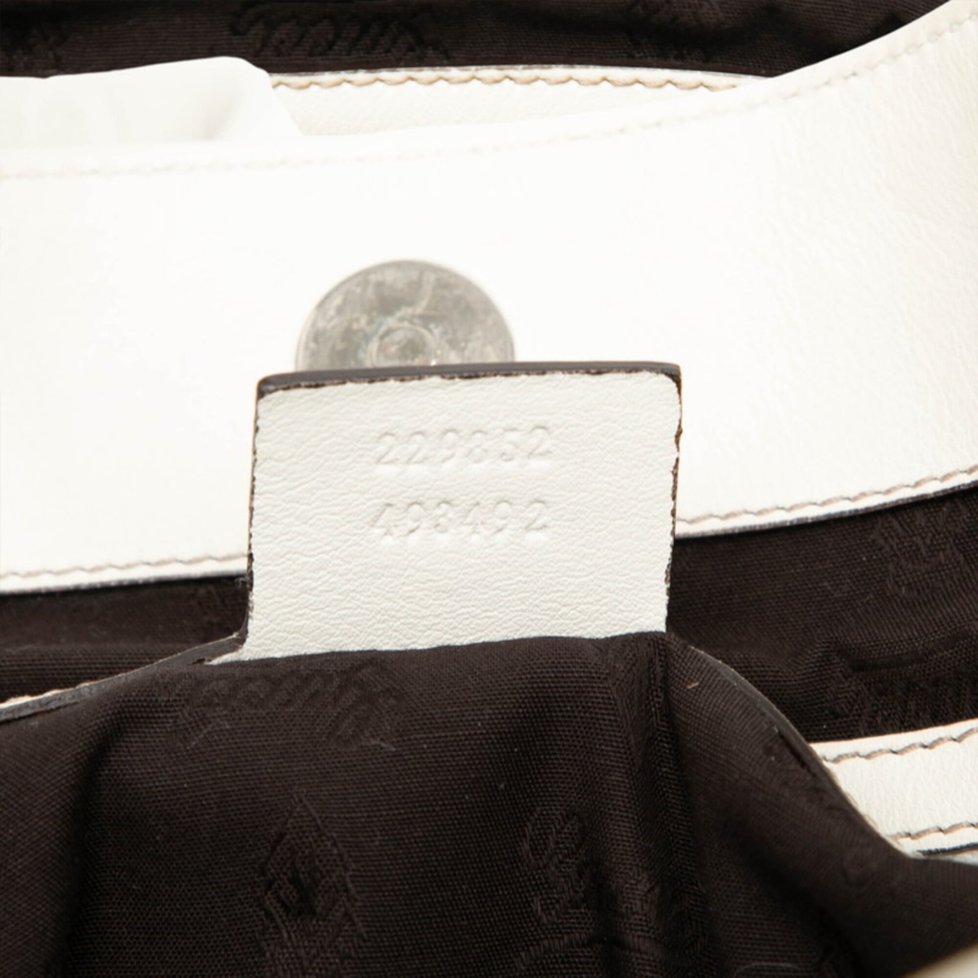 Gucci White Leather Shoulder Bag Tote Bag (Pre-Owned)