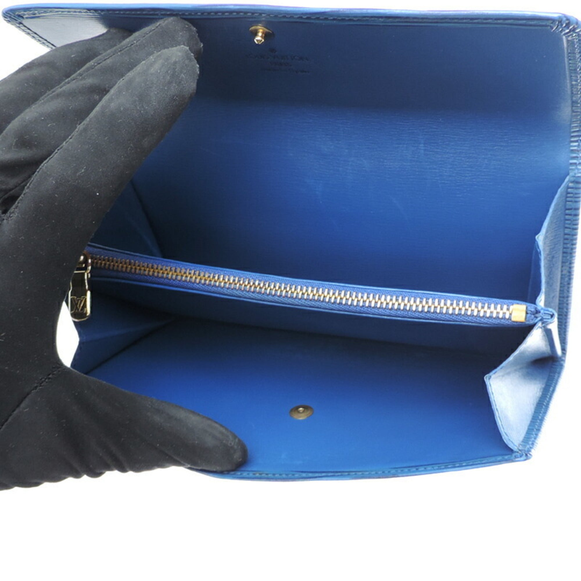 Louis Vuitton Blue Toledo Blue Epi Leather Long Wallet (Bi-Fold) (Pre-Owned)