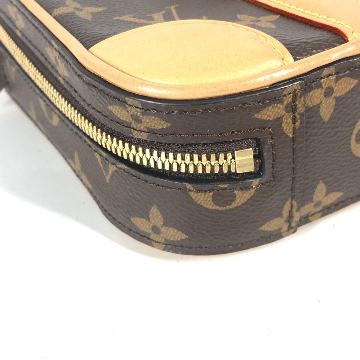 Louis Vuitton Brown Monogram Handbag Pochette Shoulder Bag (Pre-Owned)