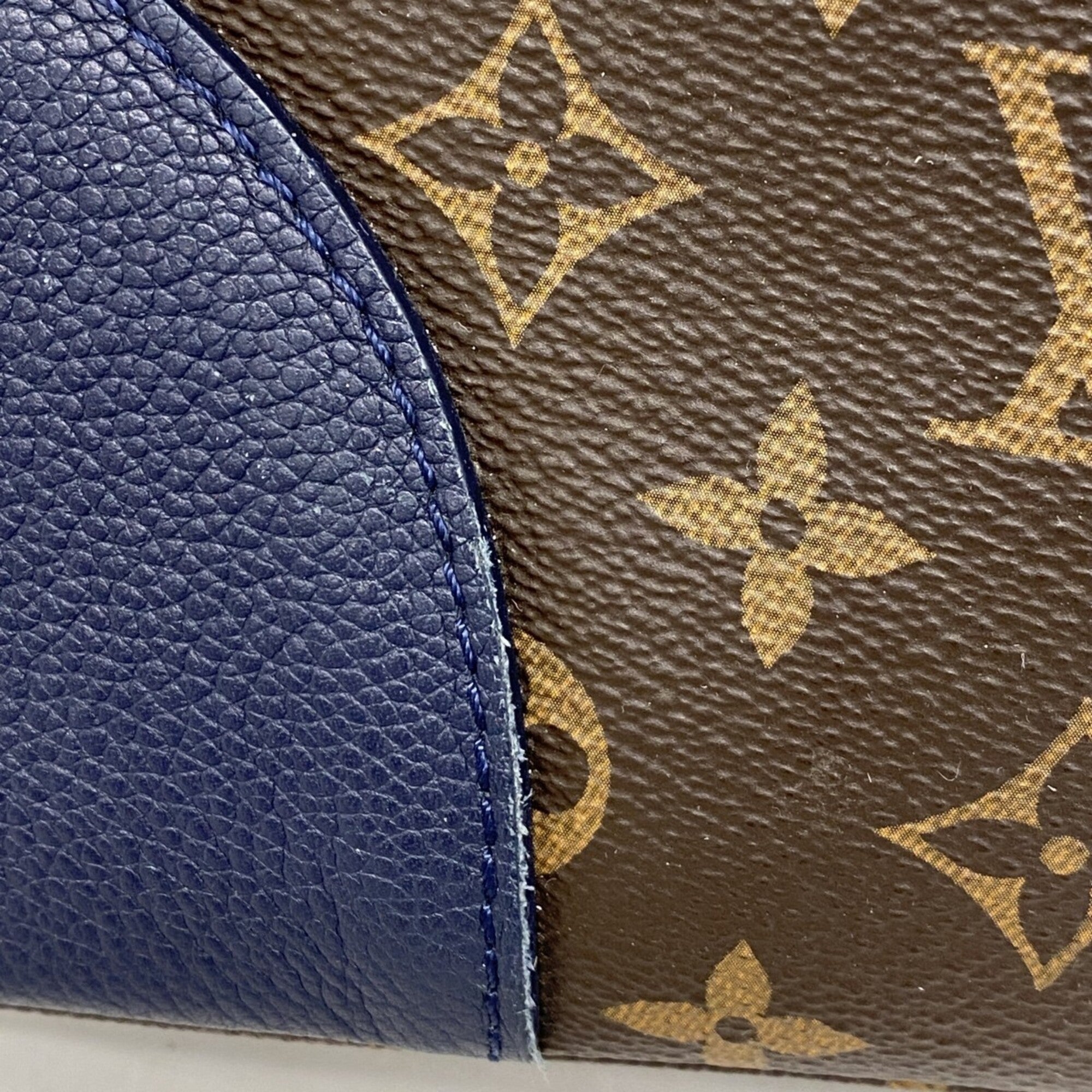 Louis Vuitton Brown Handbag (Pre-Owned)