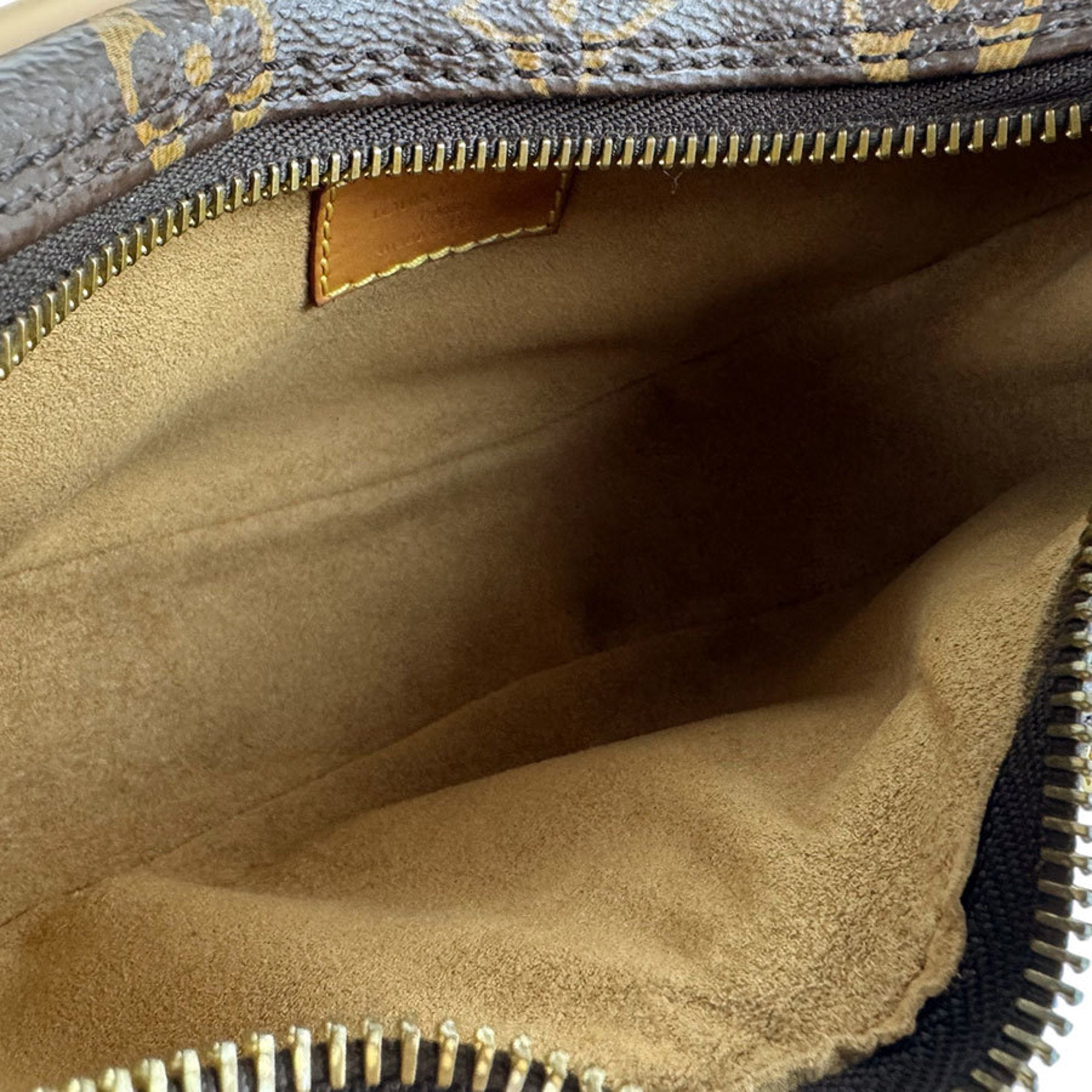 Louis Vuitton Brown Monogram Monogram Shoulder Bag (Pre-Owned)
