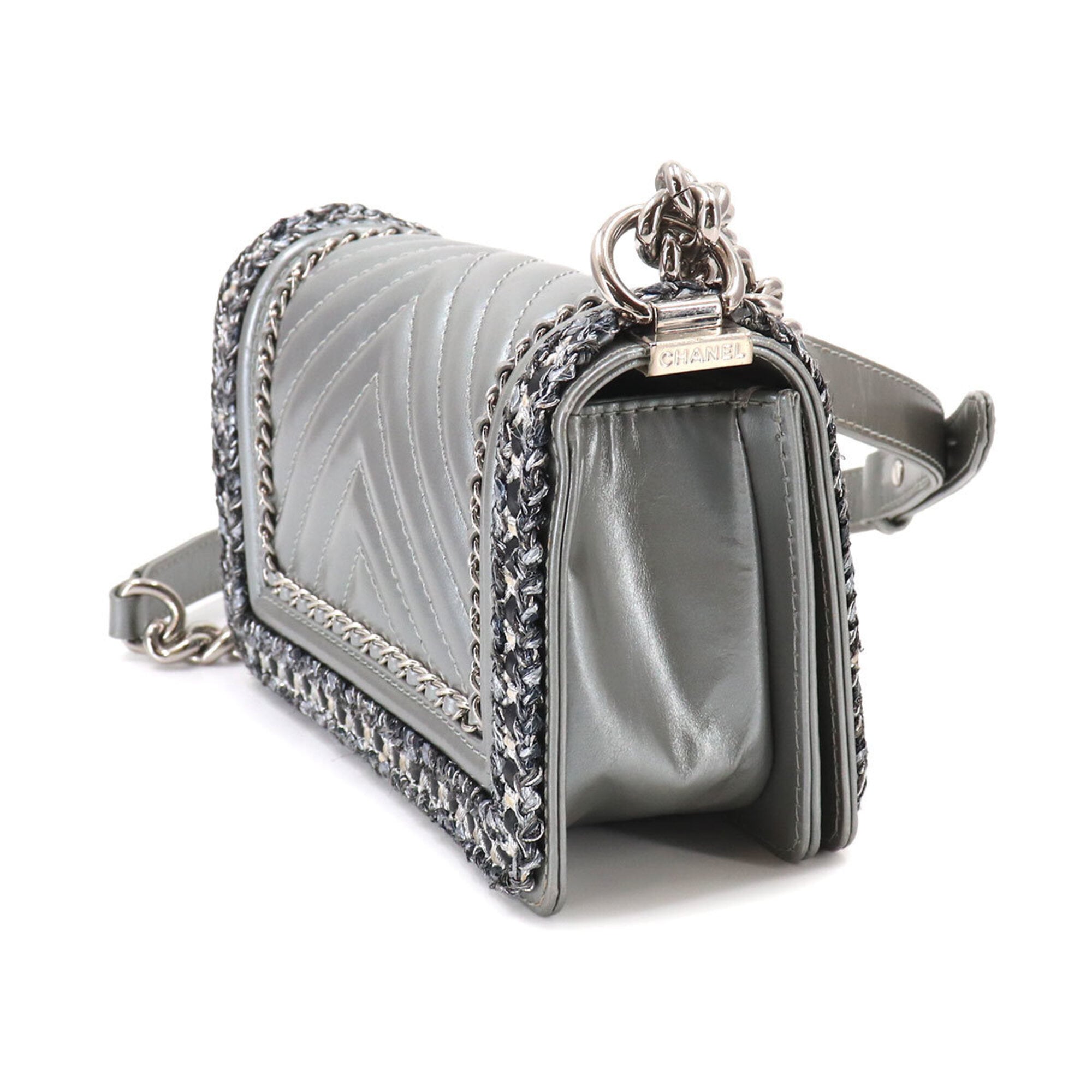Chanel Boy Chanel Silver Tweed Leather Handbag Shoulder Bag (Pre-Owned)