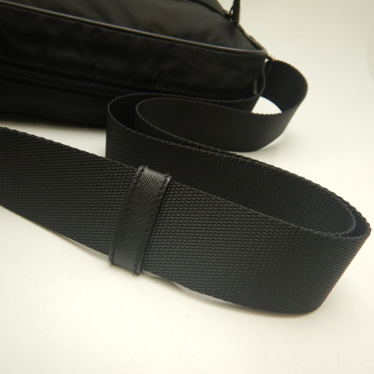 Prada Nero Nylon Shoulder Bag (Pre-Owned)