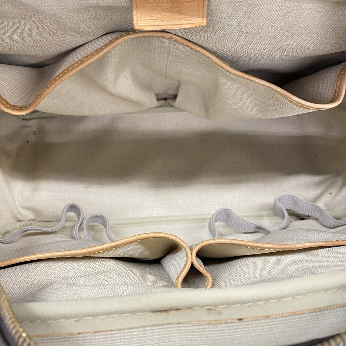 Louis Vuitton Brown Handbag (Pre-Owned)