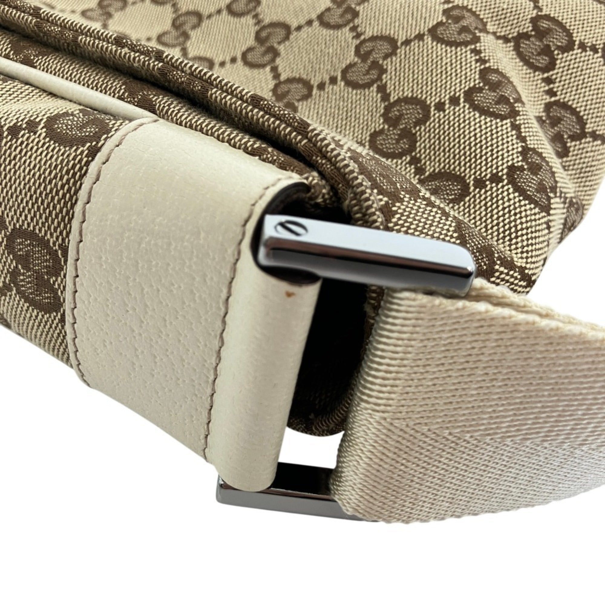 Gucci Gg Canvas Beige Gg Canvas Messenger Bag Shoulder Bag (Pre-Owned)