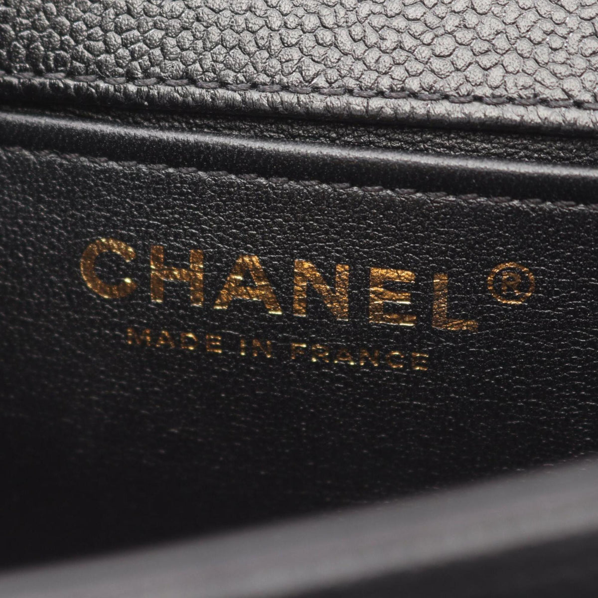 Chanel Black Grained Calfskin Handbag Shoulder Bag (Pre-Owned)