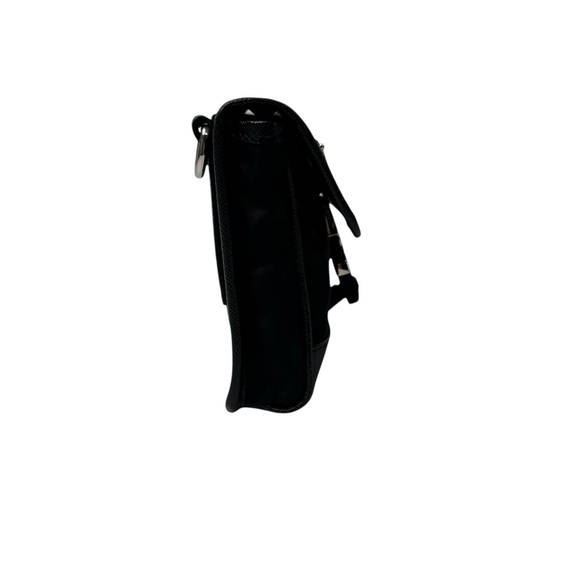 Prada Black Leather Shoulder Bag (Pre-Owned)