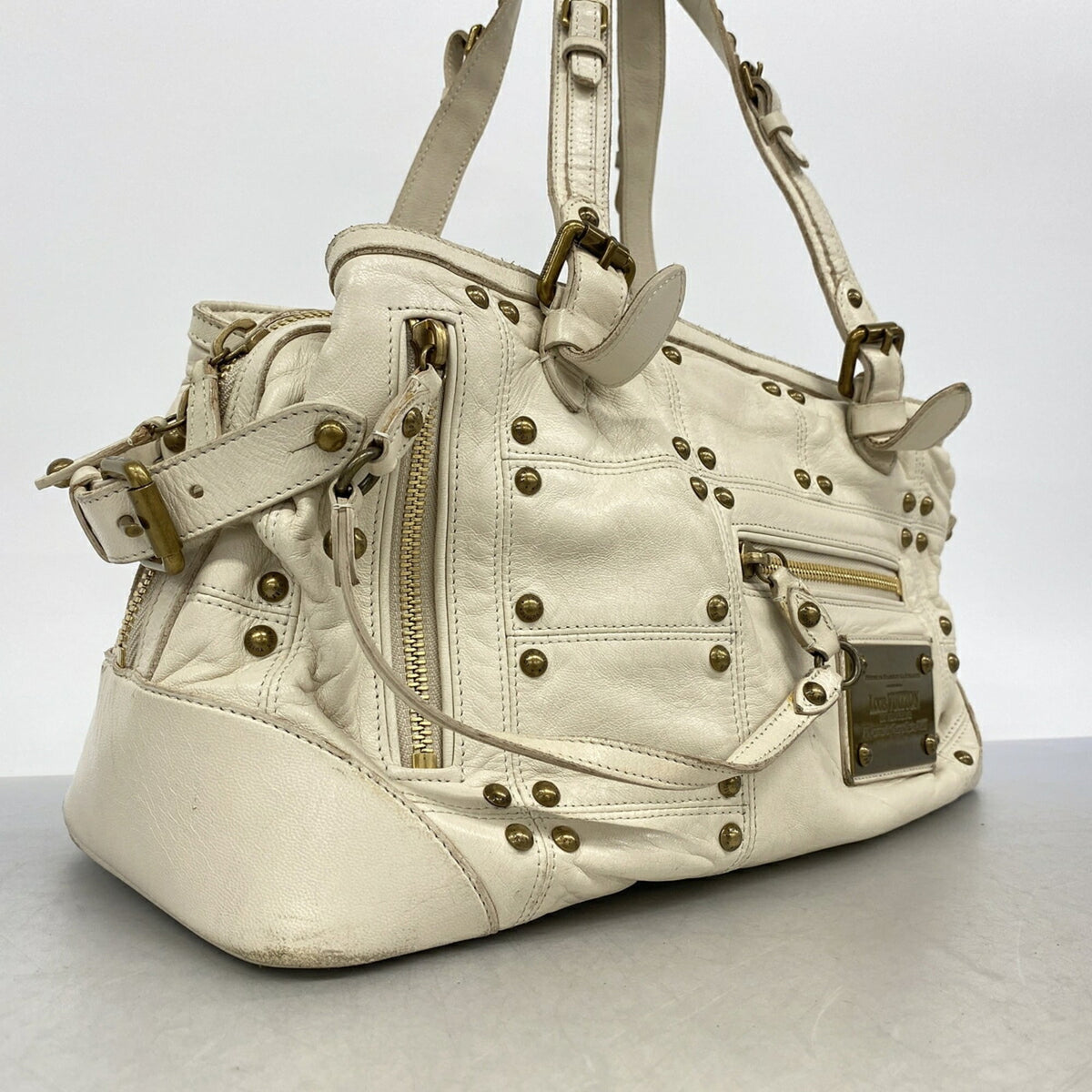 Louis Vuitton Ecru Handbag (Pre-Owned)