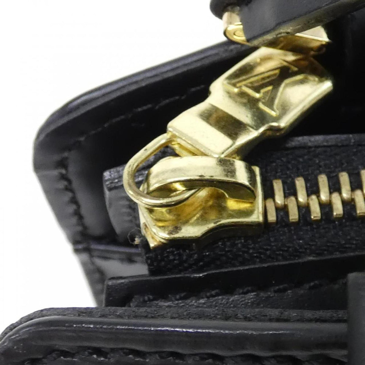 Louis Vuitton Black Leather Handbag (Pre-Owned)