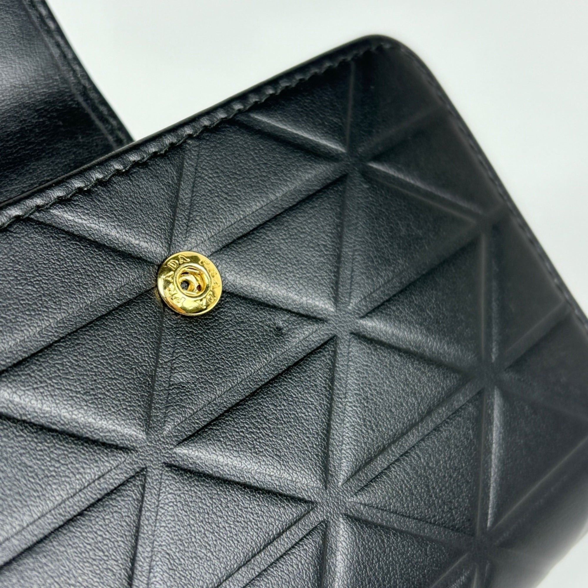 Prada Black Leather Wallet (Bi-Fold) (Pre-Owned)
