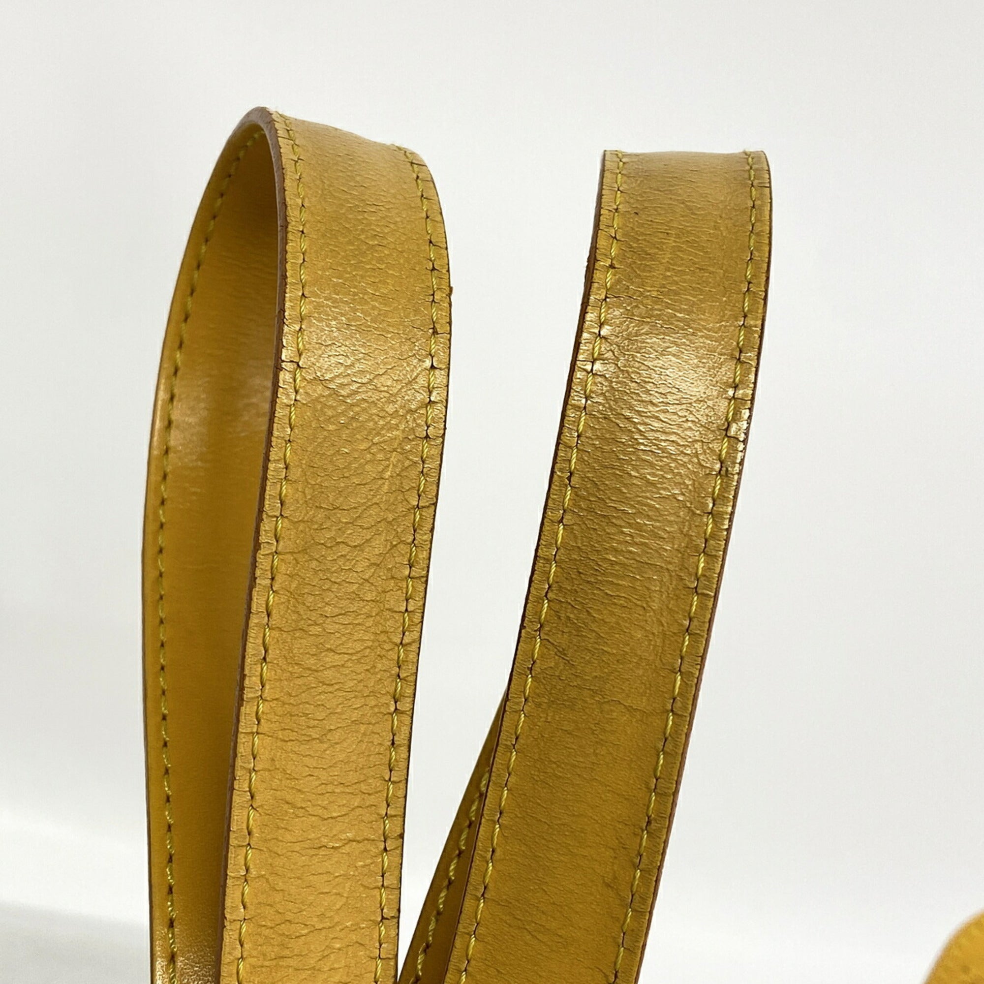 Louis Vuitton Jaune Shoulder Bag (Pre-Owned)