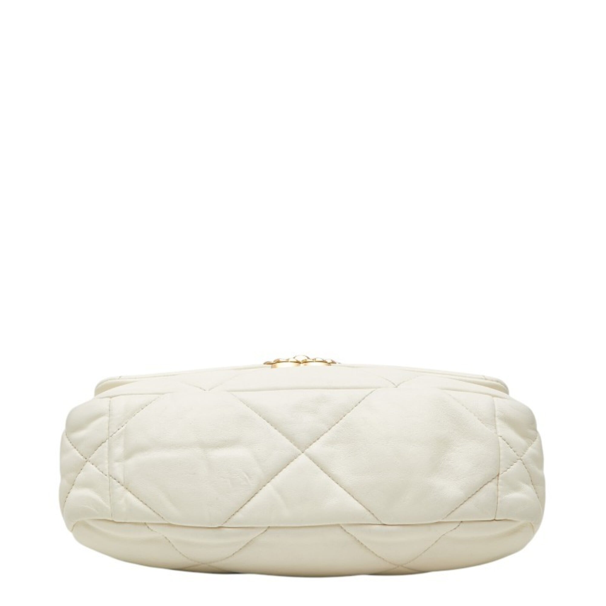 Chanel White Shoulder Bag (Pre-Owned)
